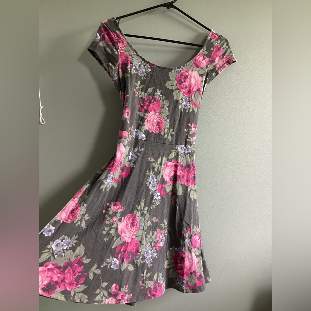 American Eagle Outfitters Cutout Dress - dark gray w/ pink & purple flowers - M